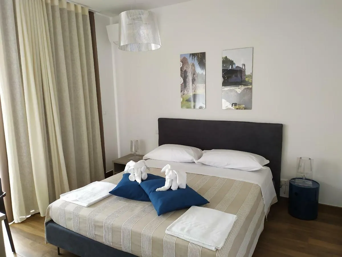 Bed and Breakfast Sotto L'Eremo Aci Catena Italia