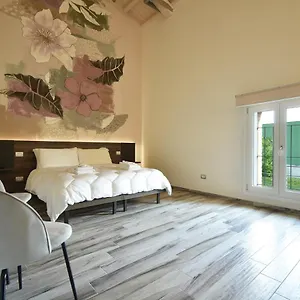 https://royal-garden-luxury-rooms.hotelinveneto.com