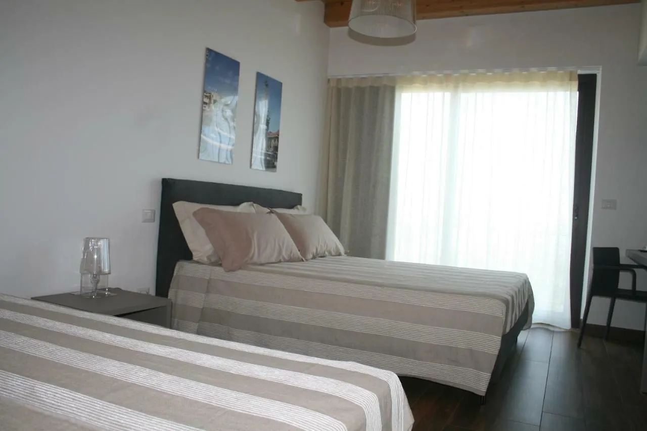 Sotto L'Eremo Bed & Breakfast Aci Catena